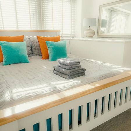Appartamento Super Duplex With Free Parking Plymouth Esterno foto