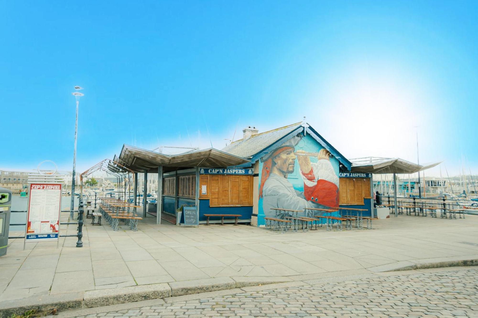 Appartamento Super Duplex With Free Parking Plymouth Esterno foto